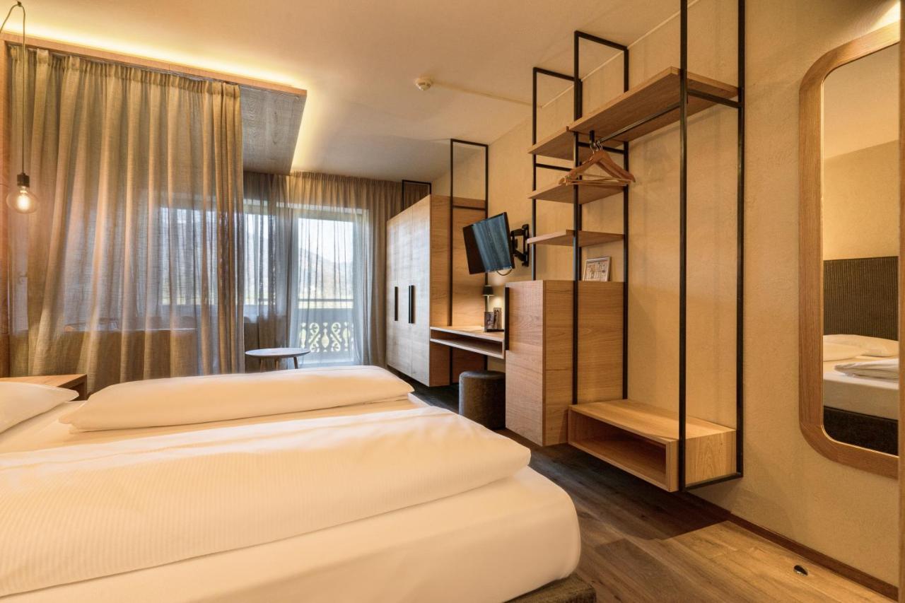 Hotel Krondlhof Бруніко Екстер'єр фото