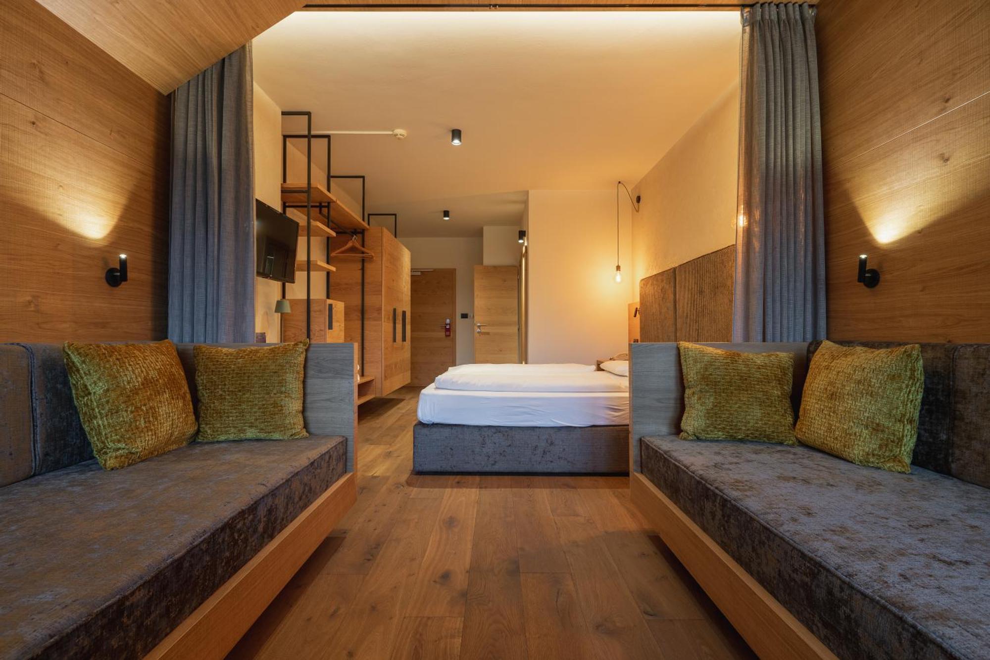 Hotel Krondlhof Бруніко Екстер'єр фото