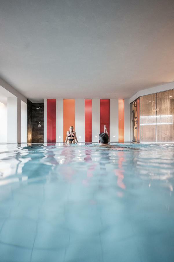 Hotel Krondlhof Бруніко Екстер'єр фото